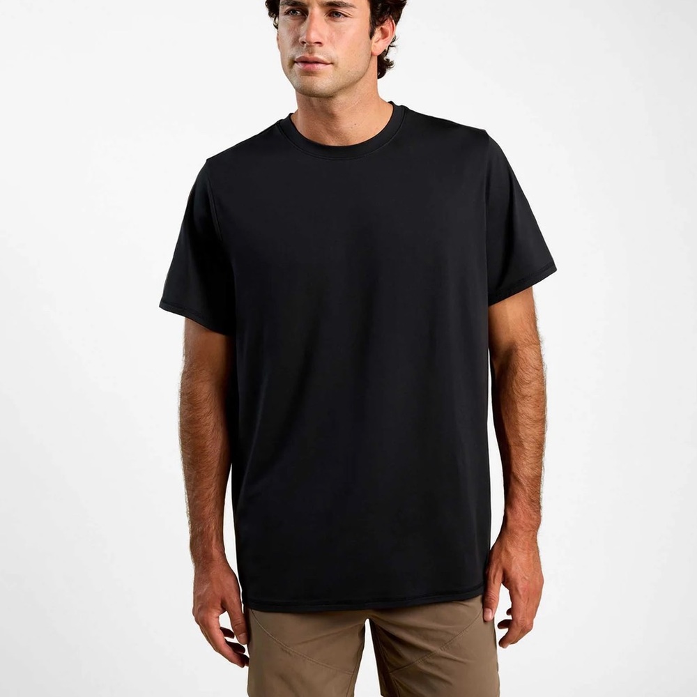 Nuuds black tee